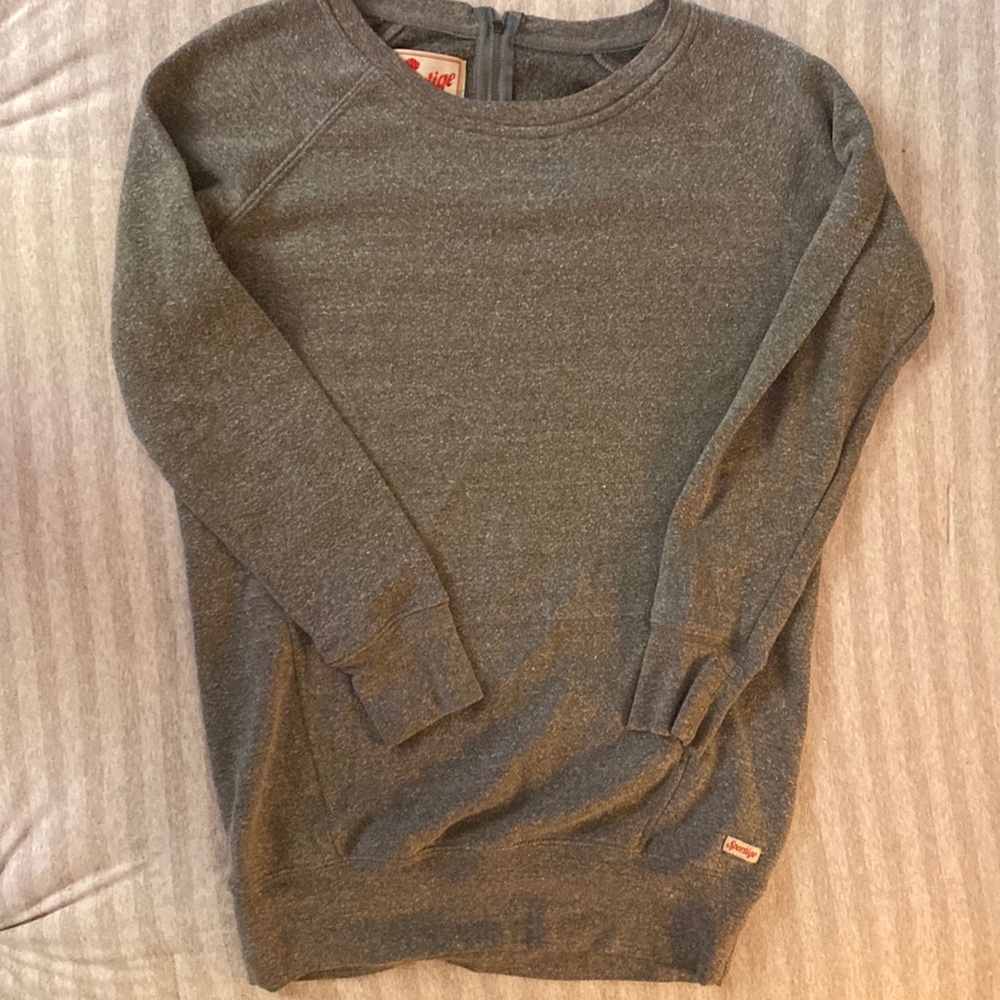 Flash sale!! sportiqe apparel co comfy grey tunic sweatshirt